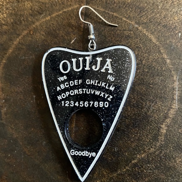 Ouija Planchette Earrings - Picture 4 of 5